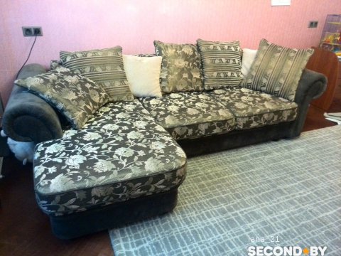Продаю угловой диван БУ в Минске