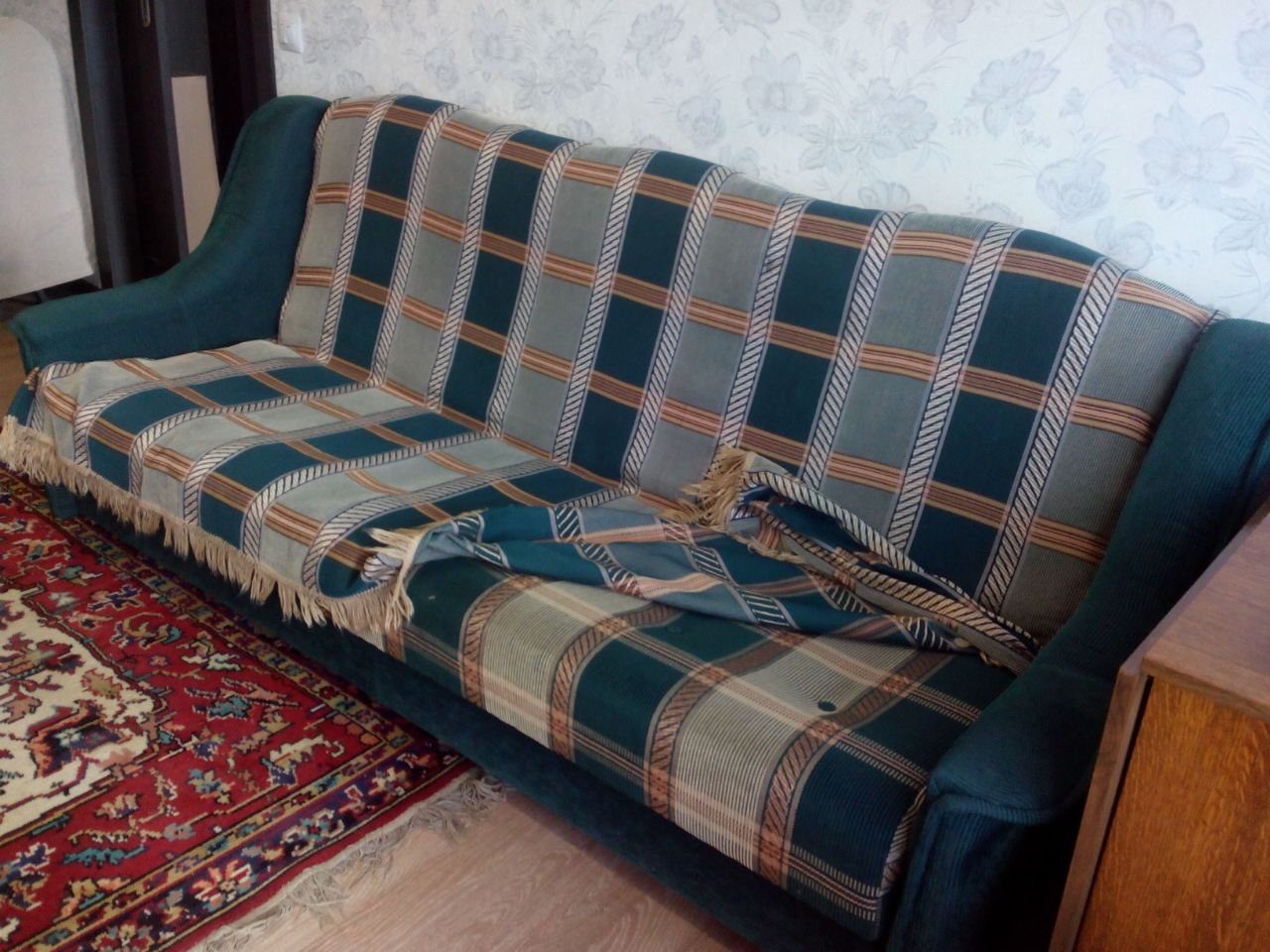 Продам диван-книгу БУ в Борисове