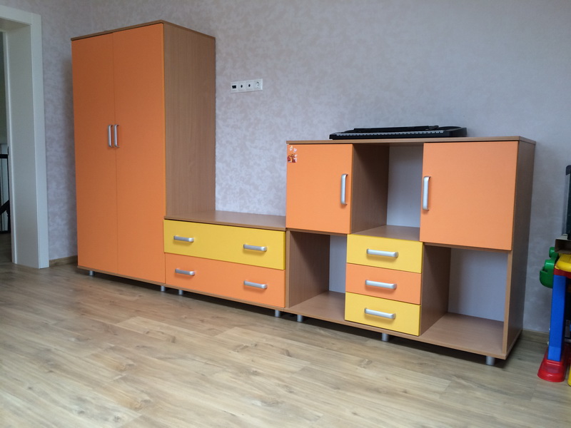 Продам детскую мебель оранжевую и зеленую — БУ в Минске