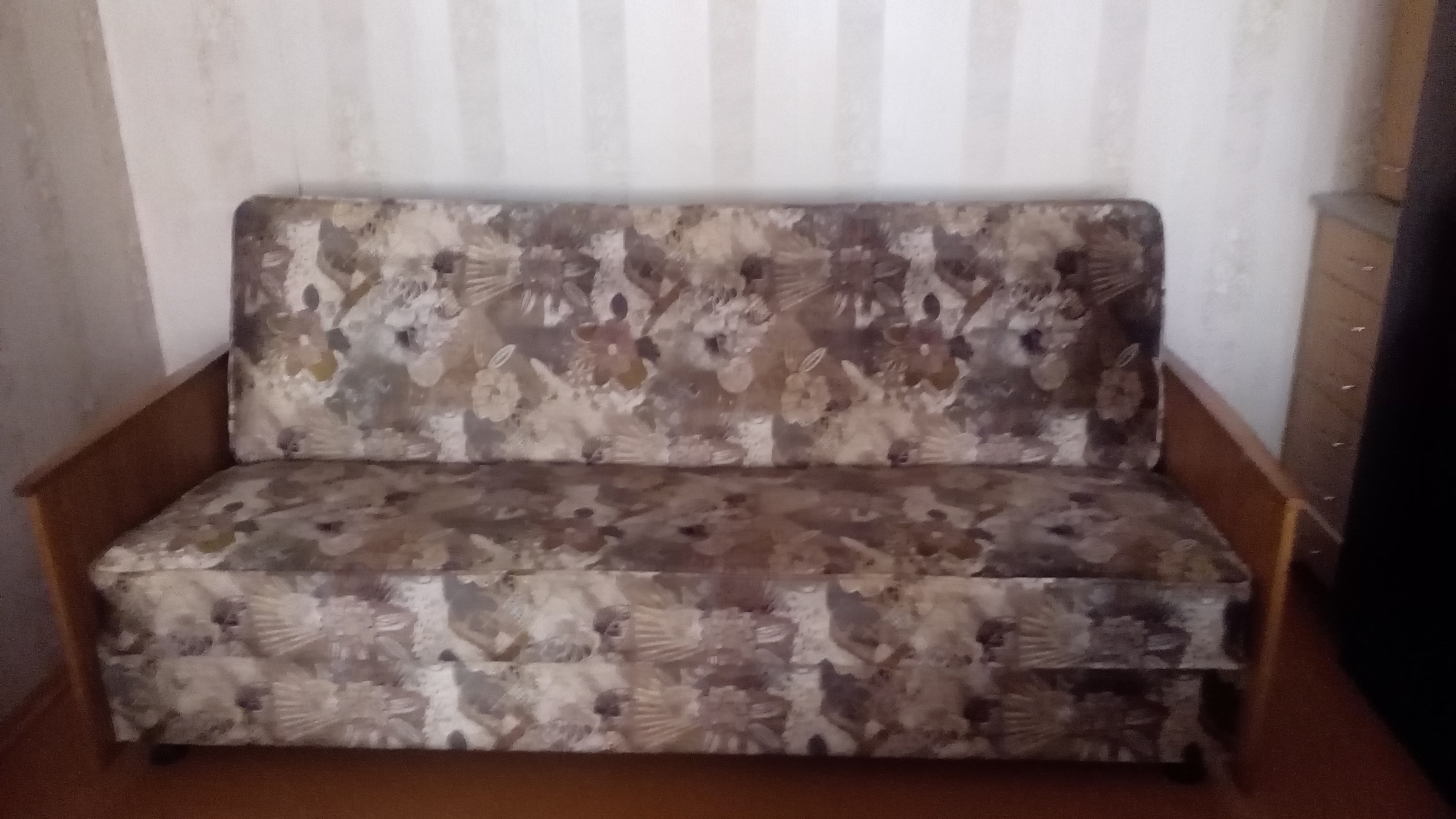 Продам диван-кровать БУ в Минске