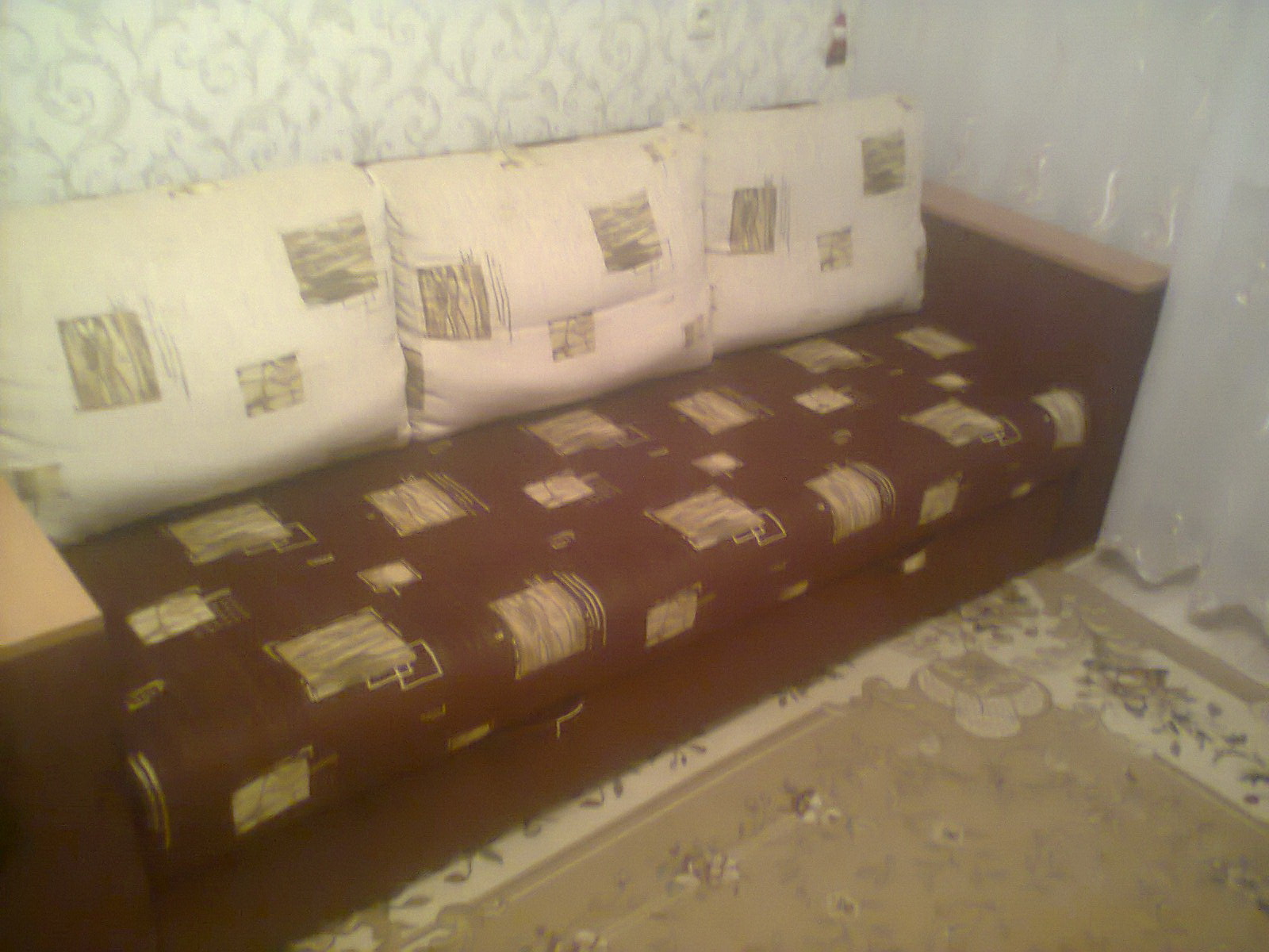 Продам диван-кровать б-у в Минске