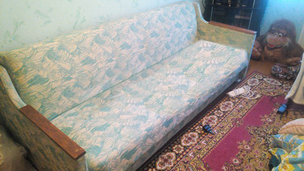 Продам диван-книгу БУ срочно в Минске