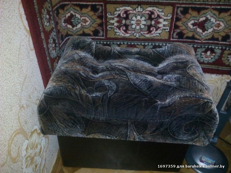 Продам БУ пуфик в Минске