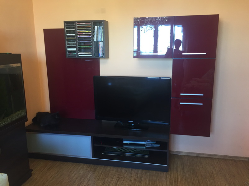 Продам мебель для гостиной горку БУ в Минске