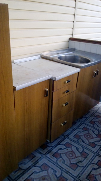 Кому нужно купить кухню для дачи БУ в Минске