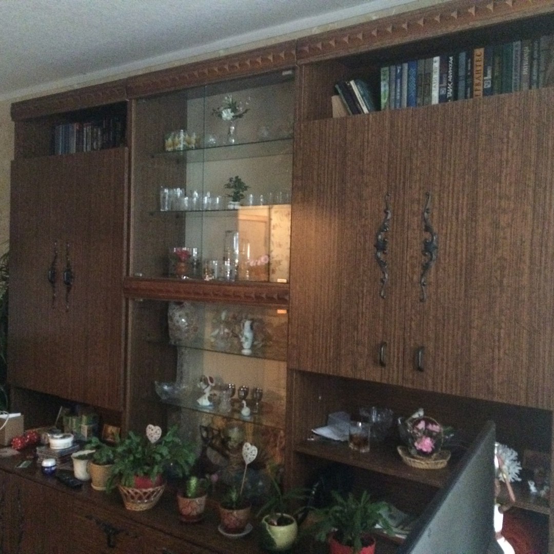 Продам секцию мебельную БУ в Минске