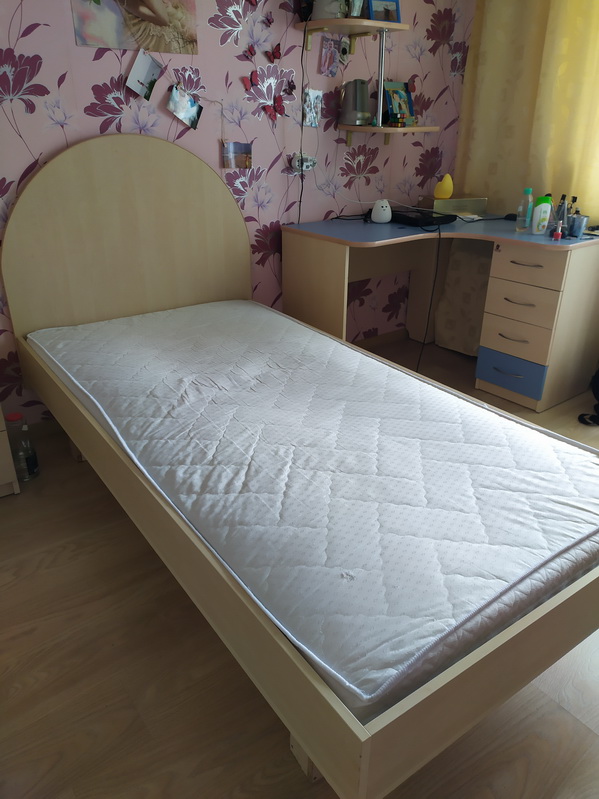Продаю кровать односпальную БУ в Минске