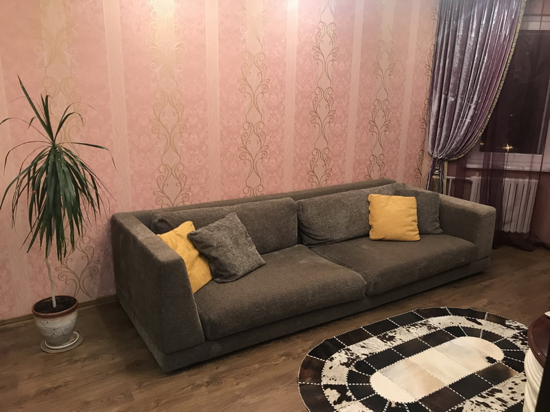 Продаю Итальянский диван БУ в Минске