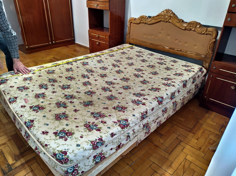 Кровать двухспальная и тумбы БУ в Минске