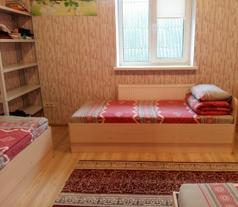 Кровати односпальные с матрасами БУ в Минске
