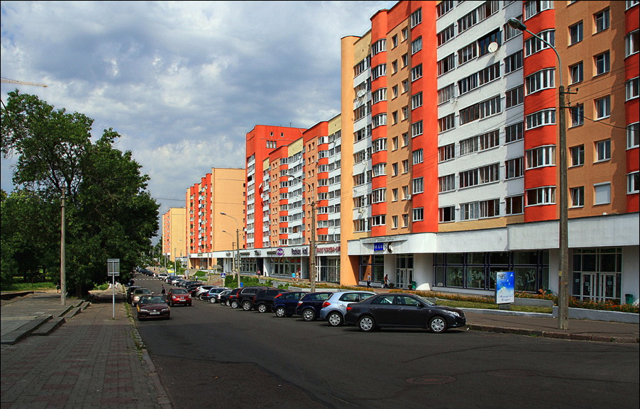 Магазин Лагуна на Максима Танка в Минске, AMI Мебель (Торговый дом Лагуна), Беларусь